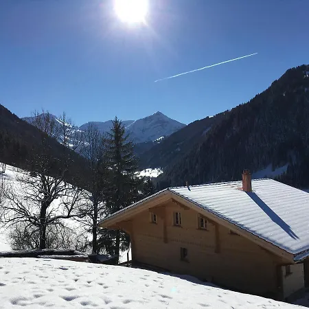Chalet Gstaadblick Гштад